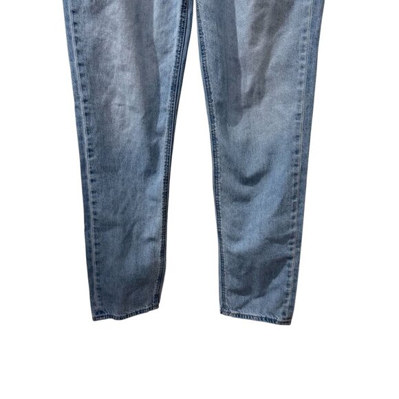 American Eagle Distressed Light Wash tomgirl Jeans Womens Size 2 Denim Casual We - Picture 3 of 10